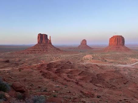 モニュメントバレーの景色 モニュメントバレーの景色の写真