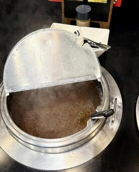 スープジャーの中のスープ コンソメスープ,煮込み,ナンの写真素材