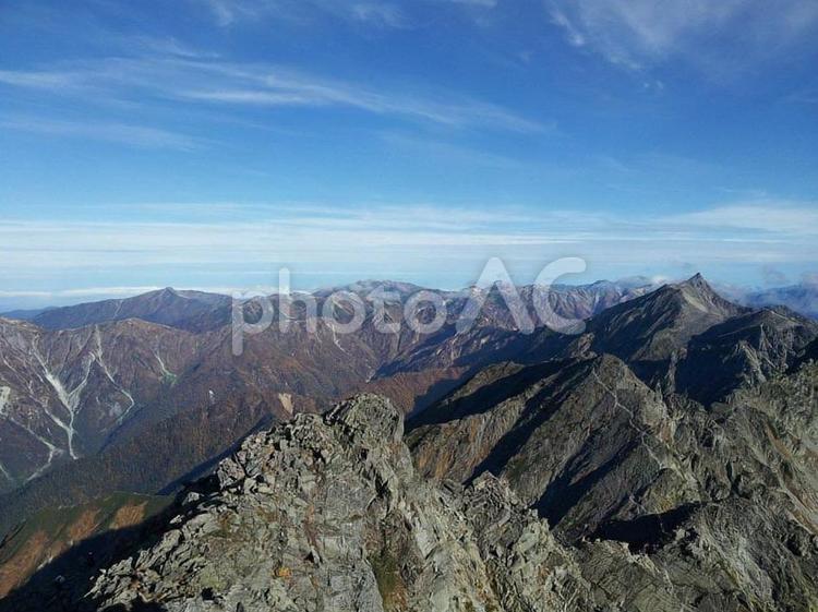 隆々とした山々 山,トレッキング,ハイキングの写真素材