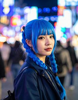 電気街で振り向く、憂鬱な青の彼女 電気街で振り向く、憂鬱な青の彼女の写真