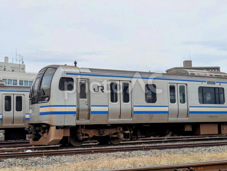北長野で解体を待つ横須賀線E217系車両 鉄道,交通,電車の写真素材