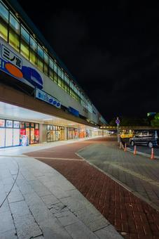 【鳥取】夜の鳥取駅 鳥取駅,鳥取,駅の写真素材