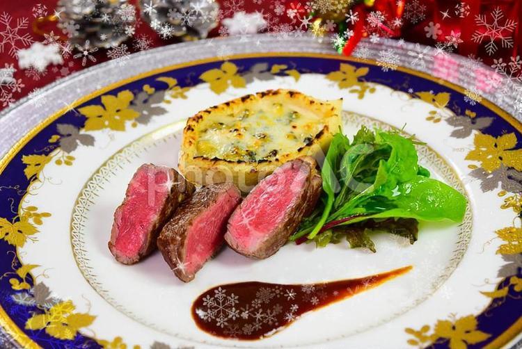 クリスマスコース　メイン料理のステーキ クリスマス,クリスマス料理,フレンチの写真素材