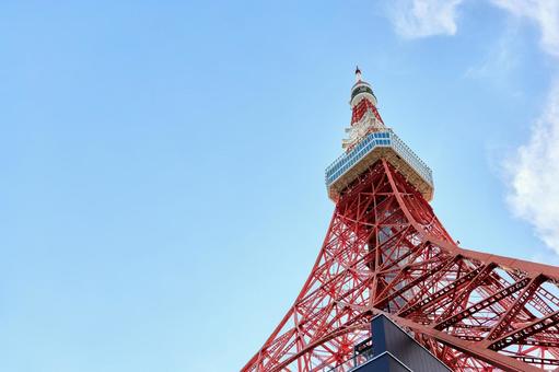 下から見上げてみる東京タワー 下から見上げてみる東京タワー 東京タワー,東京,日本の写真素材