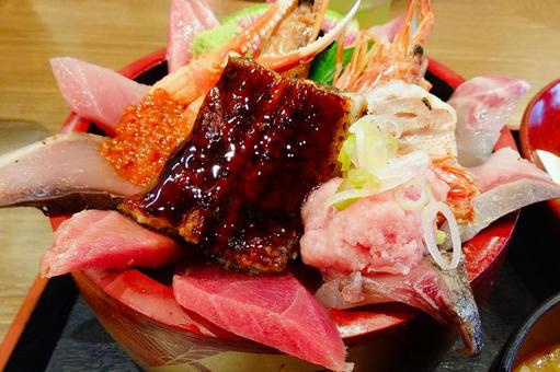 海鮮丼 海鮮丼の写真