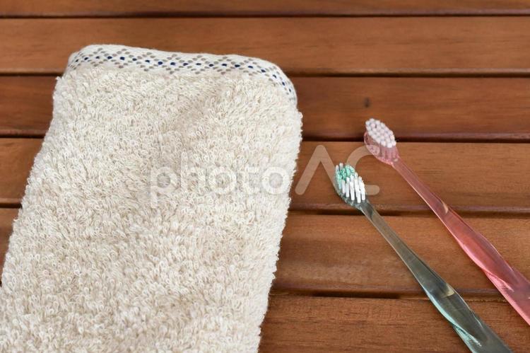 歯ブラシとタオル 歯ブラシ,タオル,ハンドタオルの写真素材