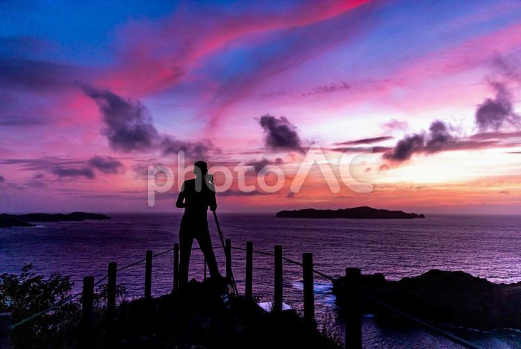 母島・小富士　山頂から望む夕景 小富士,山,小笠原の写真素材