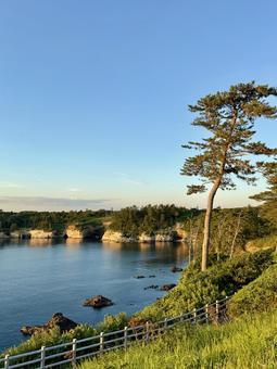 Tojinbo and Oshima in Fukui Prefecture on a summer evening, JPG