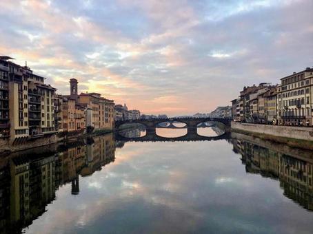 イタリアフィレンツェ ヴェッキオ橋 イタリアフィレンツェ ヴェッキオ橋の写真