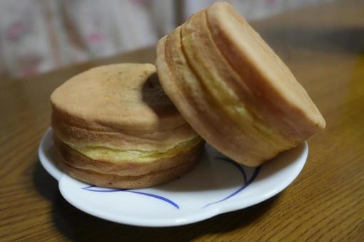 和菓子の今川焼(大判焼き) 和菓子の今川焼(大判焼き)の写真