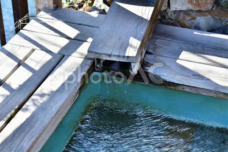 土湯温泉　月のゆぶじぇ 足湯,温泉,屋外の写真素材