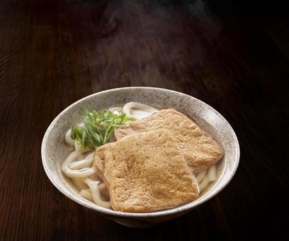 きつねうどん きつねうどん きつねうどん,おあげ,うどんの写真素材