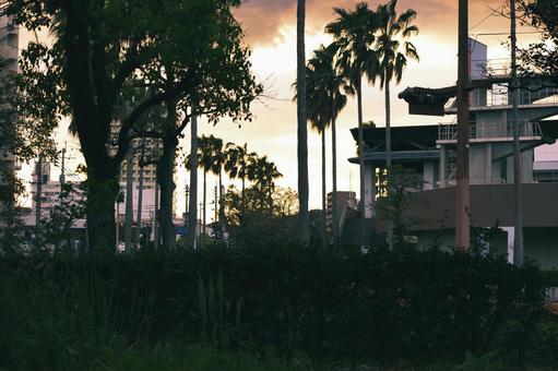 夕方の街の写真