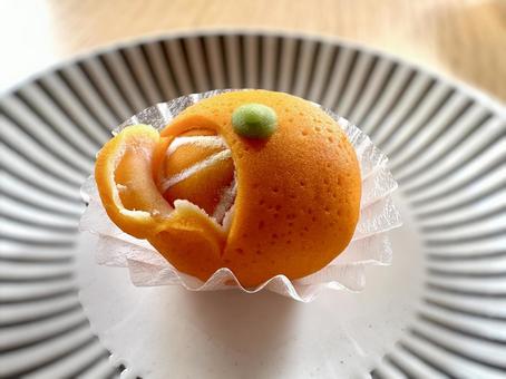みかんそっくりな和菓子 みかんそっくりな和菓子 和菓子,おまんじゅう,みかんの写真素材