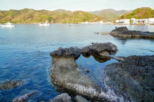 島根・松江の桂島の潮だまり 島根・松江の桂島の潮だまり 潮だまり,桂島,磯の写真素材