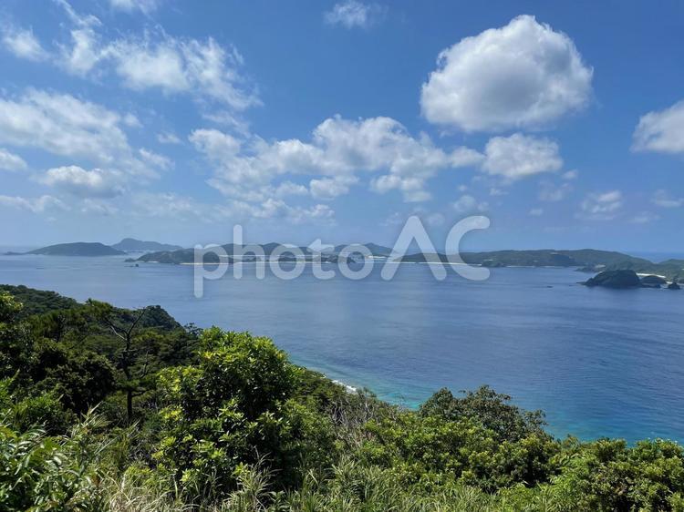 沖縄の離島の美しい島々と海 沖縄,海,島々の写真素材