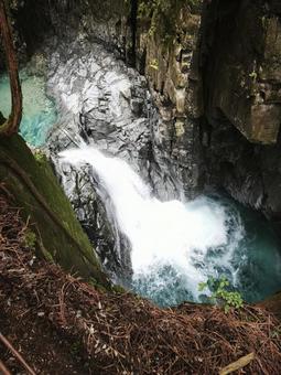 不動滝 自然,滝,マイナスイオンの写真素材