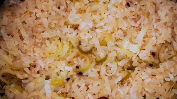 自家製・もやしたっぷりの炊き込みごはん もやしたっぷりの炊き込みごはん,自家製,もやしの写真素材