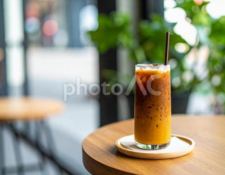 夏のカフェで休憩 アイスコーヒー,コーヒー,カフェラテの写真素材