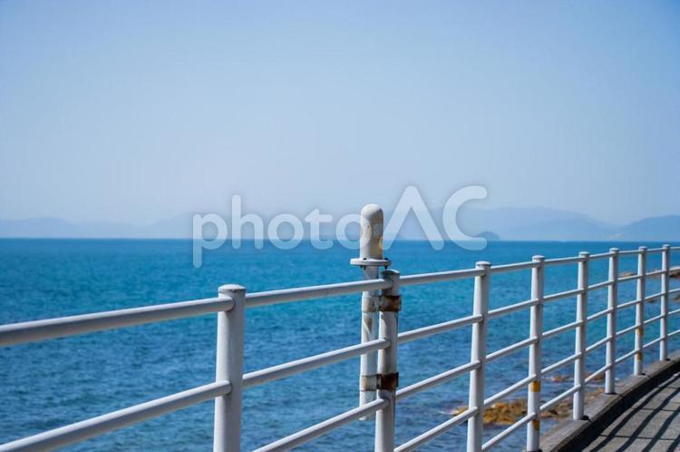 瀬戸内海の見える道 ガードレール,海,海岸の写真素材