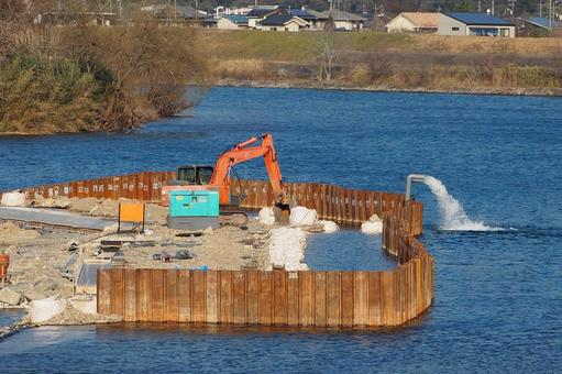 水を抜く河川工事 水を抜く河川工事 工事,土木,河川の写真素材