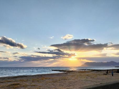 函館の夕日と海 函館,風景,北海道の写真素材