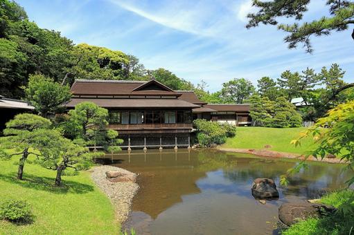 三渓園の臨春閣 三渓園の臨春閣 池,臨春閣,神奈川県の写真素材