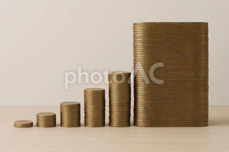 積み重なる硬貨の成長 硬貨,積み重ね,成長の写真素材
