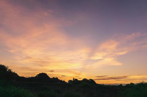 鷹の台の朝焼け 鷹の台の朝焼けの写真