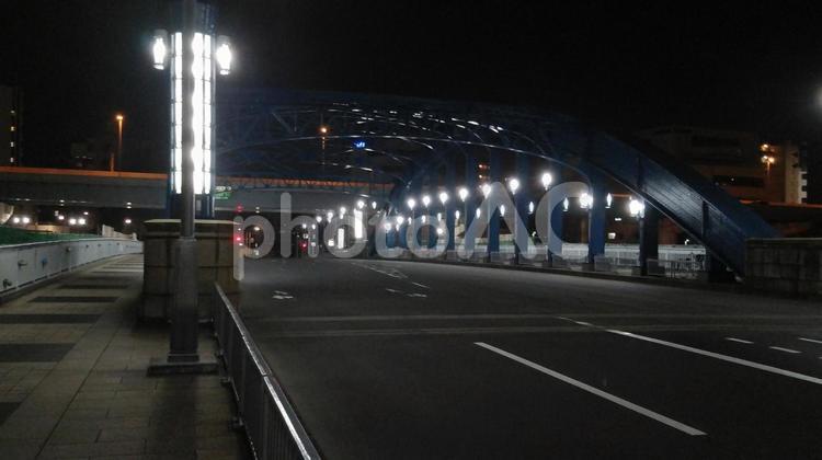 夜の橋　交通　一般道路 橋,通り,道路の写真素材
