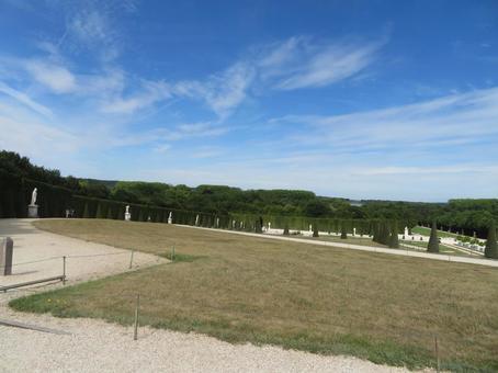 ヴェルサイユ(ベルサイユ)宮殿の庭園 ヴェルサイユ(ベルサイユ)宮殿の庭園の写真