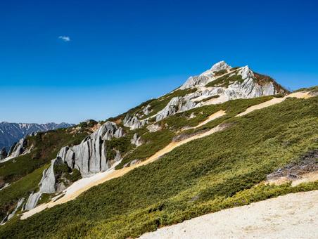 初冬の燕岳 表銀座,北アルプス,山の写真素材