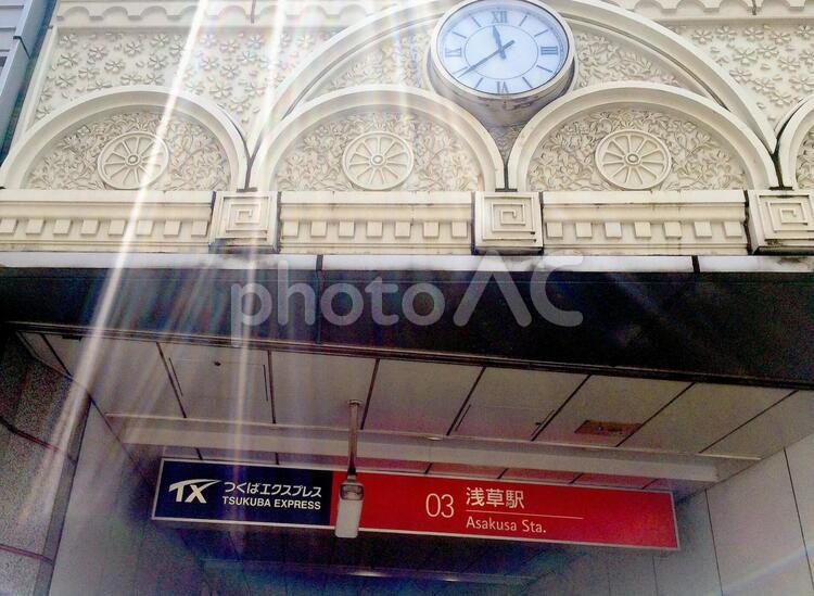 東京風景・つくばエクスプレス浅草駅 浅草駅,駅,つくばエクスプレスの写真素材