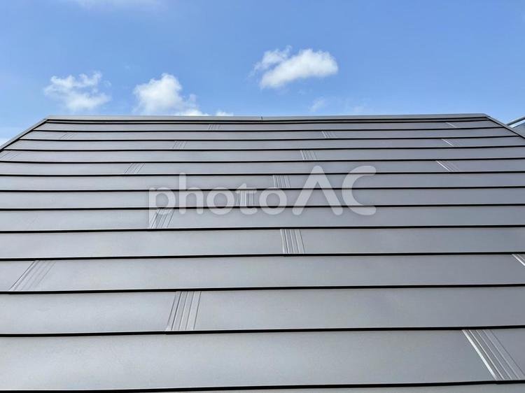 ガルバリウム鋼板のカバー③ ガルバリウム鋼板のカバー③ ガルバリウム,屋根,施工後の写真素材