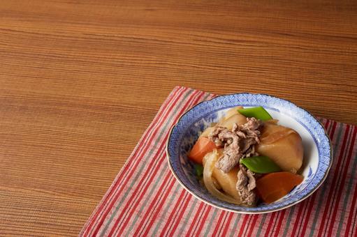 肉じゃが 肉じゃが,煮物,和食の写真素材