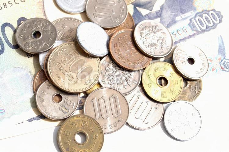 日本の紙幣と硬貨 硬貨,コイン,小銭の写真素材