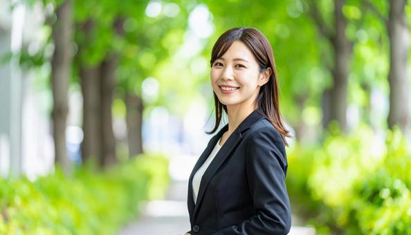 働く女性 働く女性の写真
