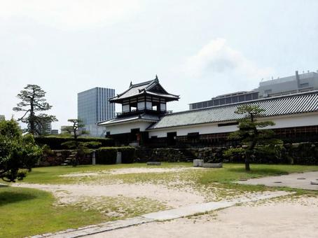 【風景写真】広島城の風景 【風景写真】広島城の風景 広島城,城,櫓の写真素材