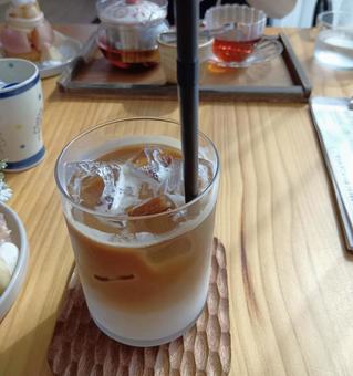 アイスカフェオレ アイスカフェオレ cafe,飲み物,カフェの写真素材