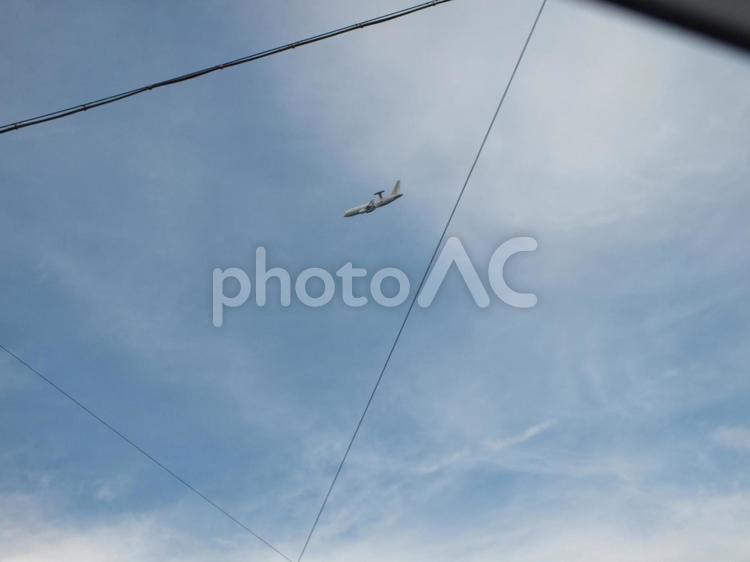 変わった形の飛行機　航空自衛隊機　訓練中 早期警戒管制機,eー767,早期警戒機の写真素材