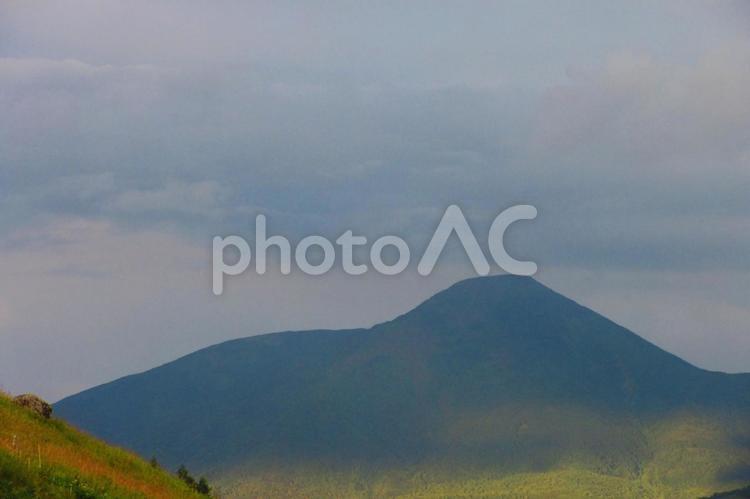 長野県-ビーナスライン-蓼科山 ビーナスライン,蓼科山,風景の写真素材
