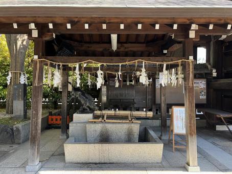 護王神社 護王神社,手水舎,京都の写真素材