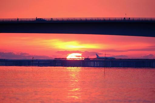 空と海が溶け合う黄昏の時間 空と海が溶け合う黄昏の時間 夕日,夕焼け,サンセットの写真素材