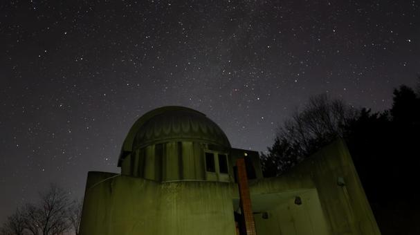 天文台と星空遊泳 天文台と星空遊泳 天文台,ドーム,望遠鏡の写真素材
