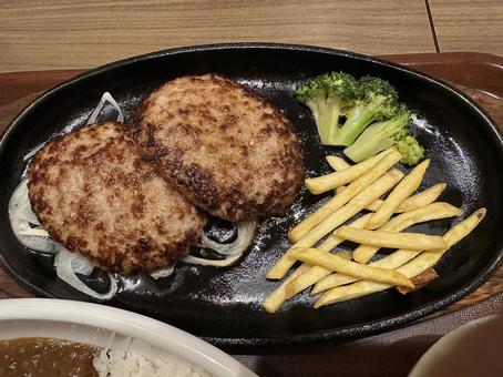 熱々ハンバーグ 熱々ハンバーグの写真