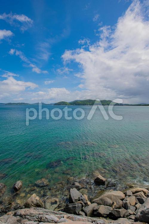 海岸沿いから眺めた風景 海,海岸,海岸沿いの写真素材