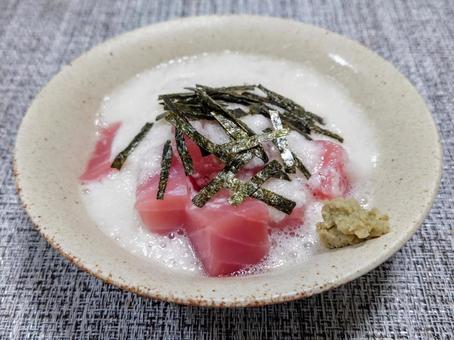 まぐろの山かけ 山芋,とろろ,まぐろの写真素材