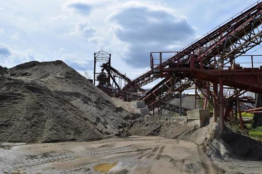 砕石工場 建設資材の生産現場 砕石工場,採石工場,砕石場の写真素材