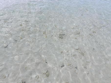 宮古島の美しさ：海の透明な水と白い砂浜﻿ 宮古島,沖縄,海の写真素材