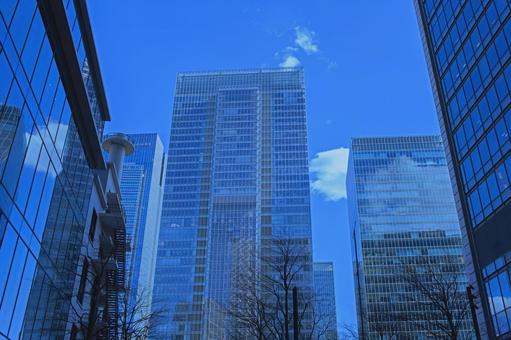 高層ビル オフィス街 高層ビル オフィス街 ビル,ビジネス,仕事の写真素材